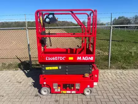 Ollós munka emelvény 2023  Magni ES0607EP | 2023 (1)