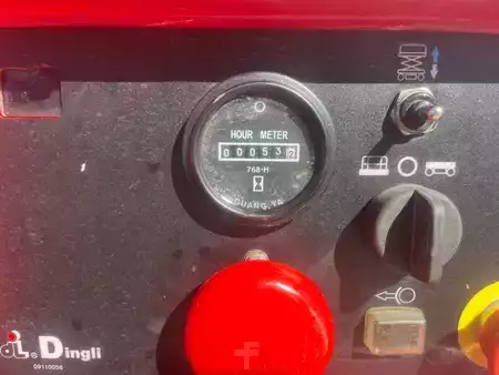 Ollós munka emelvény 2023  Magni ES0607EP | 2023 (16)