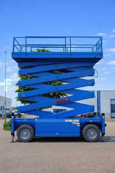 Scherenarbeitsbühne 2017  HAB Lift AB-lift S280-25E4WDS | 2017 (3)