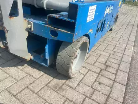 Piattaforme aeree a pantografo 2016  Genie GS 2646 E-Drive | 2016 (16)