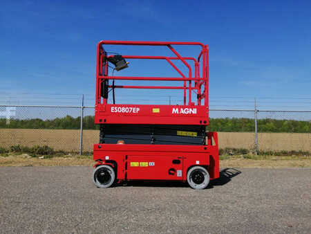 Saxliftar 2020  MAGNI ES 0807 EP (1)