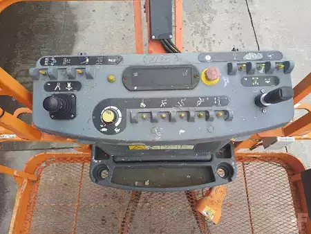 Plataforma Articulada 2014  JLG 600AJ (6)