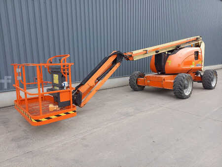 Knikarmhoogwerker 2014  JLG 600AJ (1)