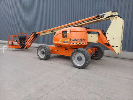 Knikarmhoogwerker 2014  JLG 600AJ (2)