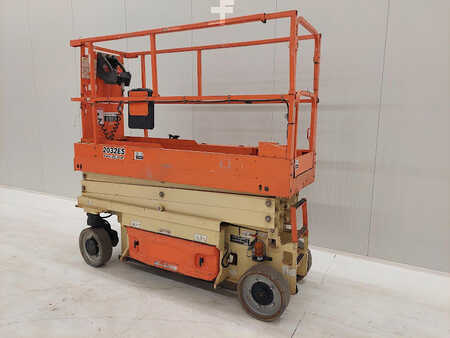 Piattaforme aeree a pantografo 2015  JLG 2032ES (3)