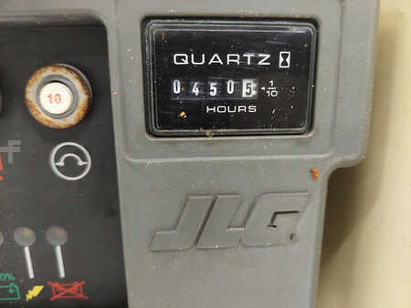 Piattaforme aeree a pantografo 2015  JLG 2032ES (8)