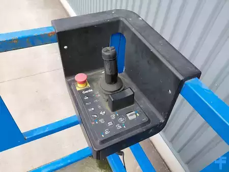 Piattaforme aeree a pantografo 2015  Genie GS-5390 RT (6)