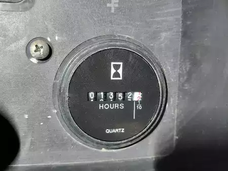 Piattaforme aeree a pantografo 2015  Genie GS-5390 RT (8)