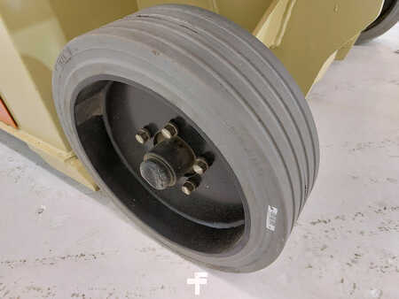 Scherenarbeitsbühne 2016  JLG 10RS (12)