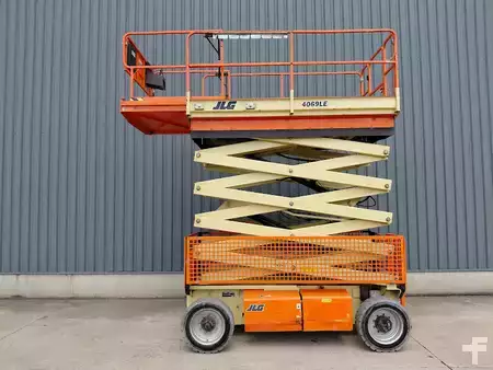 Saksinostimet 2016  JLG 4069LE (3)