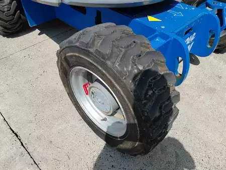 Nacelle articulée 2016  Genie Z-34/22IC 4WD (15)