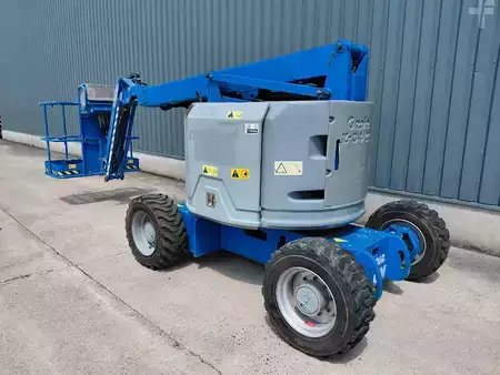 Nacelle articulée 2016  Genie Z-34/22IC 4WD (3)