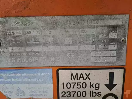 Csukló munka emelvény 2016  JLG 1250AJP (7)