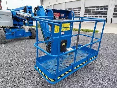 Plataforma Articulada 2016  Genie Z-51/30J RT (12)