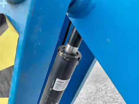 Plataforma Articulada 2016  Genie Z-51/30J RT (9)