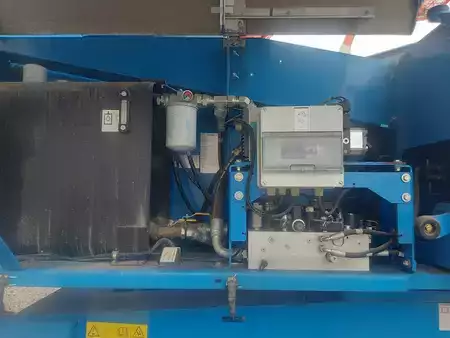 Teleskopická plošina 2015  Genie S-105 (9)