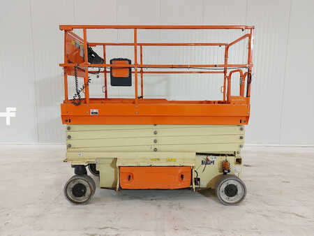 Scherenarbeitsbühne 2017  JLG 2646ES (1)