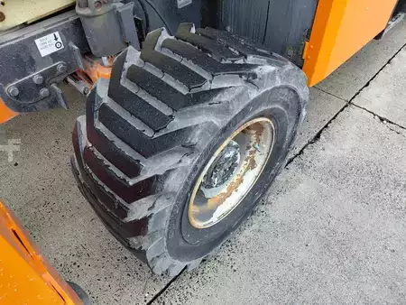 Scherenarbeitsbühne 2018  JLG 330LRT (16)