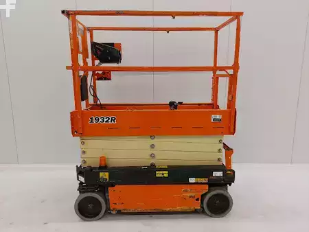Levantamento tesoura 2019  JLG 1932R (2)