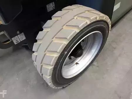 Scherenarbeitsbühne 2015  JLG M3369 (10)