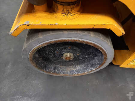 Plataforma Tijera 2017  JCB S2032E (8)