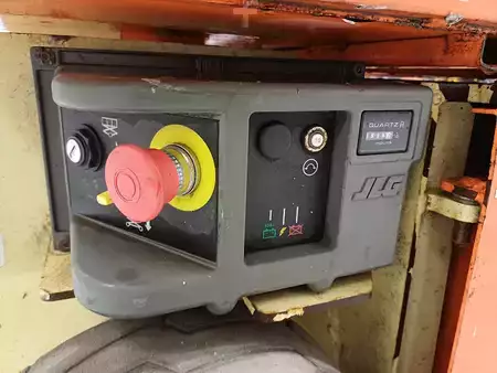 Senkrechtarbeitsbühne 2013  JLG 1230ES (8)