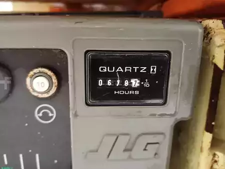 Senkrechtarbeitsbühne 2013  JLG 1230ES (9)