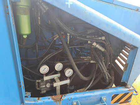 Telescoophoogwerker 2009  Aichi SR21A (12)