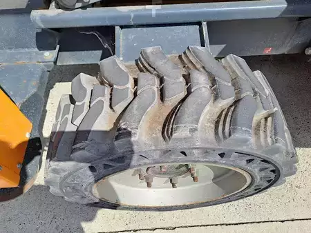 Pracovní plošina s nůžkovým zdvihem 2017  ATN CX15 (14)