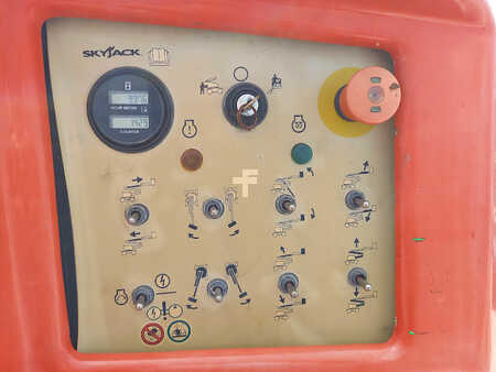 Knikarmhoogwerker 2016  Skyjack SJ51 AJ (7)