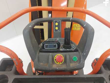 Kolmo zvedaná plošina 2020  JLG TOUCAN 10E-L (10)