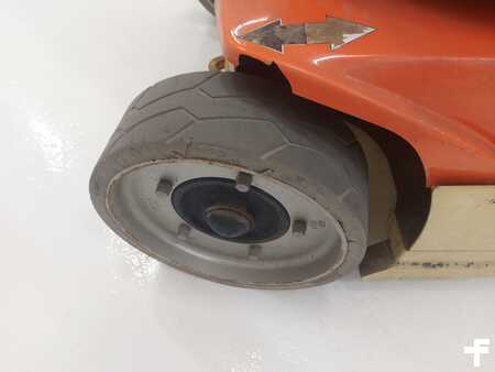 Kolmo zvedaná plošina 2020  JLG TOUCAN 10E-L (6)