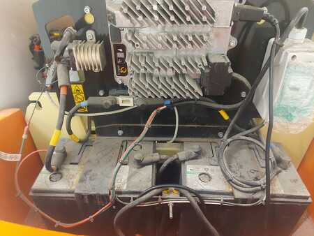 Kolmo zvedaná plošina 2020  JLG TOUCAN 10E-L (9)