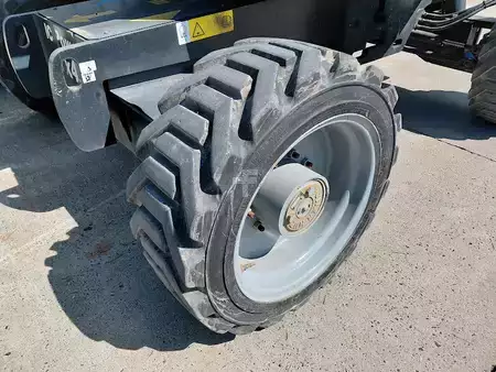 Piattaforme aeree articolate 2023  Genie Z-45/25J RT (14)