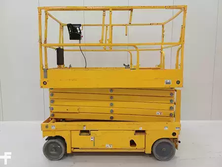 Pracovní plošina s nůžkovým zdvihem 2017  Haulotte COMPACT 14 (1)