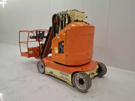 Senkrechtarbeitsbühne 2020  JLG TOUCAN 12E PLUS (2)