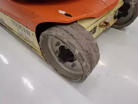 Senkrechtarbeitsbühne 2020  JLG TOUCAN 12E PLUS (8)