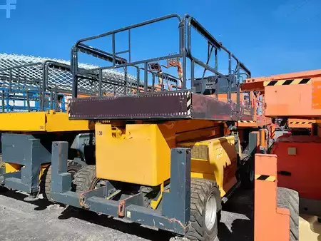 Saksinostimet 2005  JLG 4394RT (1)