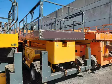 Saksinostimet 2005  JLG 4394RT (2)