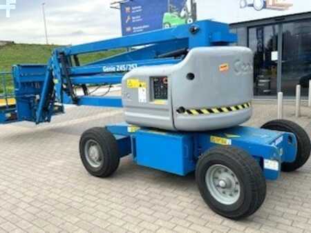 Kloubová pracovní plošina 2014  Genie Z45/25 DCJ (2)