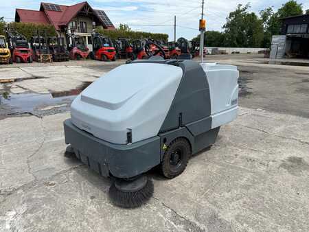 Straßenreinigungsmaschine 2019  Nilfisk SR1601 (3)