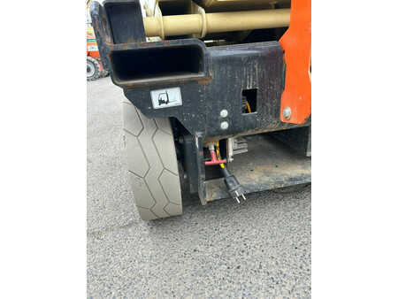 Scissor lift 2022  JLG 3246 ES (11)