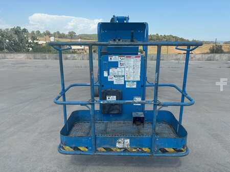 Articulating boom 2004 Genie Z34/22N (3)