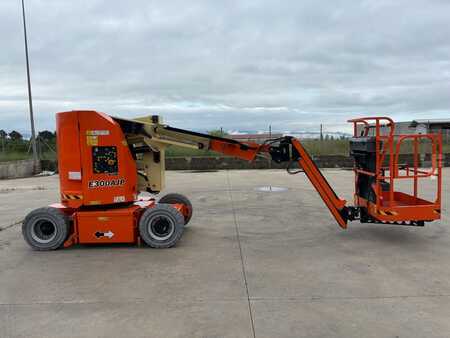 Articulating boom 2017  JLG E300AJP (1)