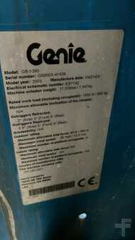 Pracovní plošina s nůžkovým zdvihem 2003 Genie GS5390RT (10)