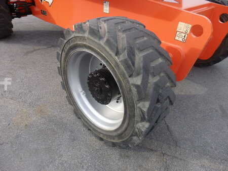 JLG 860SJ