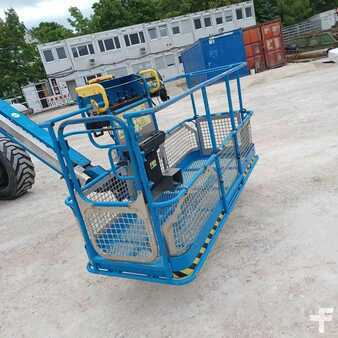 Plataforma Articulada  Genie ZX 135 (5)