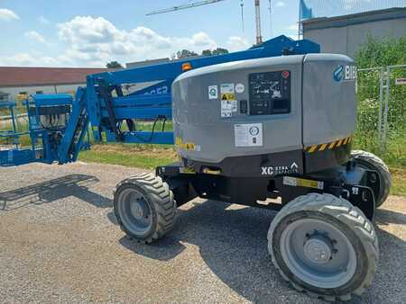 Kloubová pracovní plošina 2023  Genie Z45 XC (3)