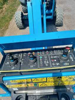 Kloubová pracovní plošina 2023  Genie Z45 XC (4)