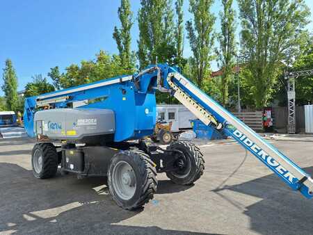 Csukló munka emelvény 2022  Genie ZX 135 (1)